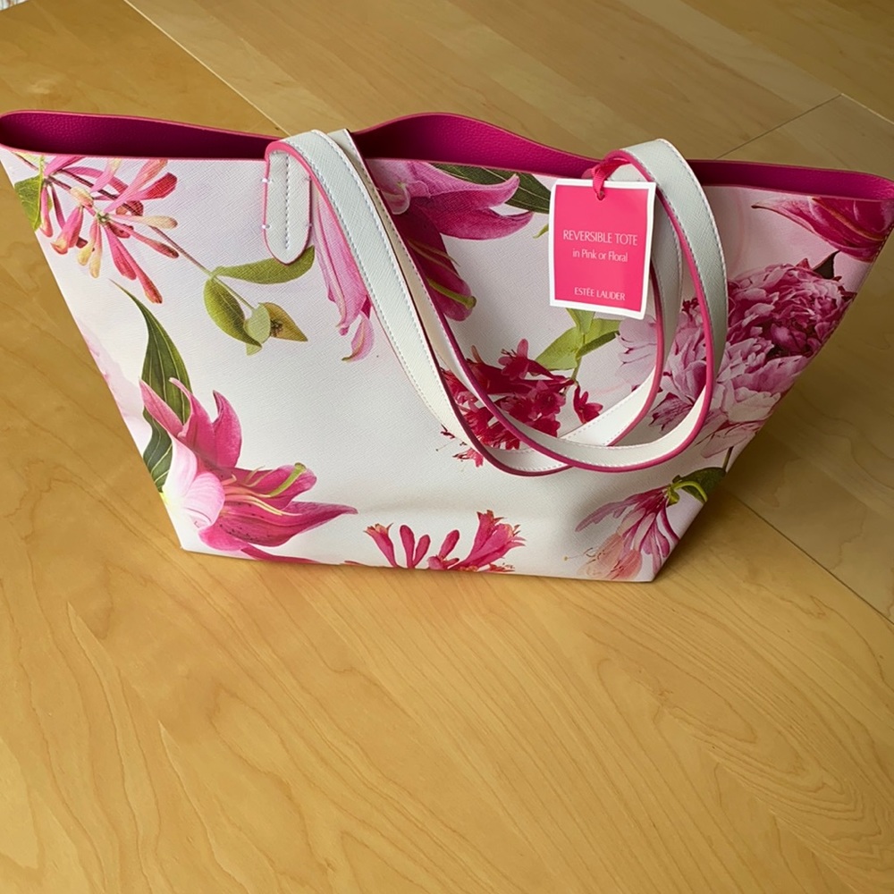 Estée Lauder women bag
